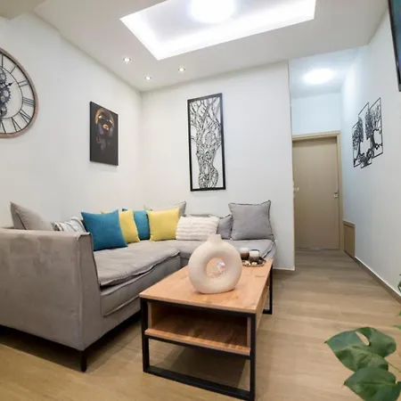Apartamento Luxurious In The Heart Of Town ! Loutráki