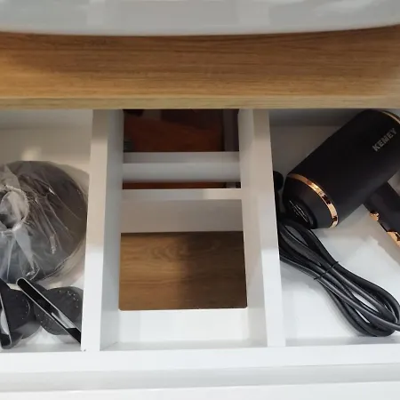 Luxurious In The Heart Of Town ! *