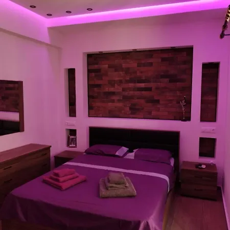 Luxurious In The Heart Of Town ! Loutráki